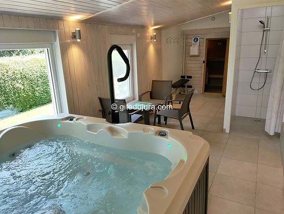 spa jacuzzi